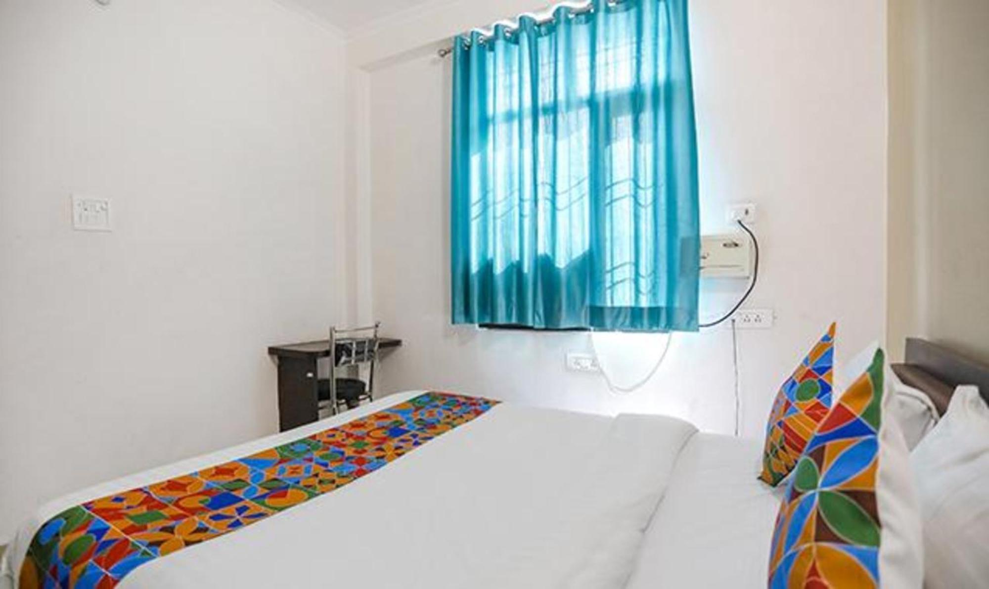 Fabhotel Lily Grand Kakarmatha Exterior photo