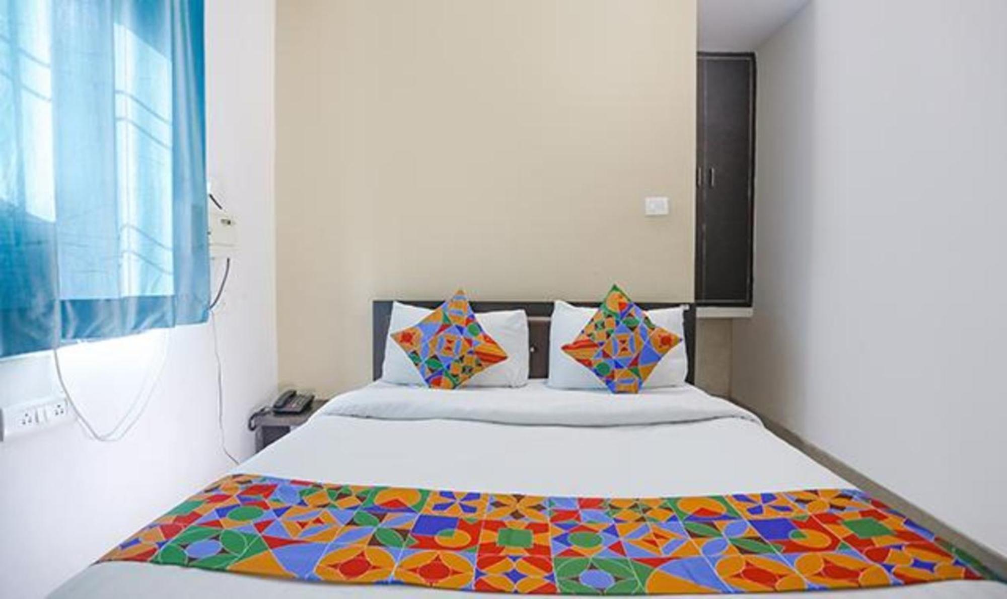 Fabhotel Lily Grand Kakarmatha Exterior photo